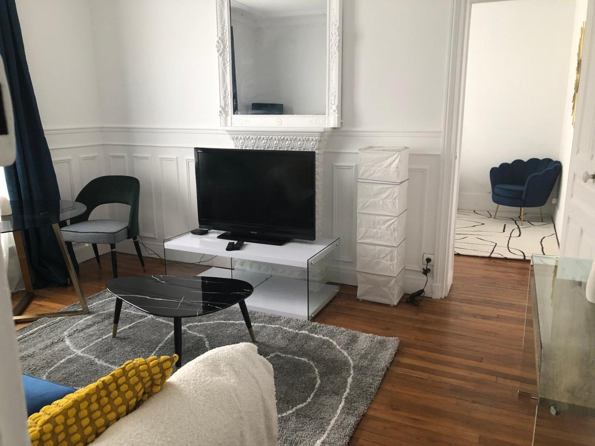 Bel Cosy Et Baroque Apartment *